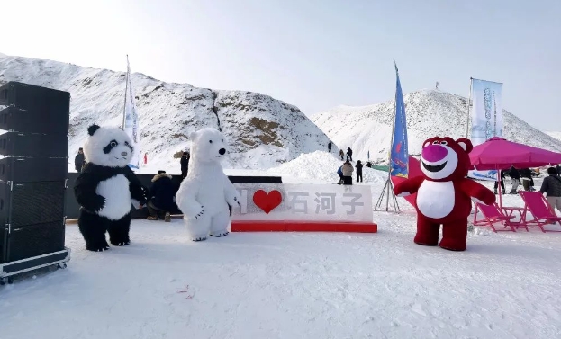 石河子臥龍山滑雪場