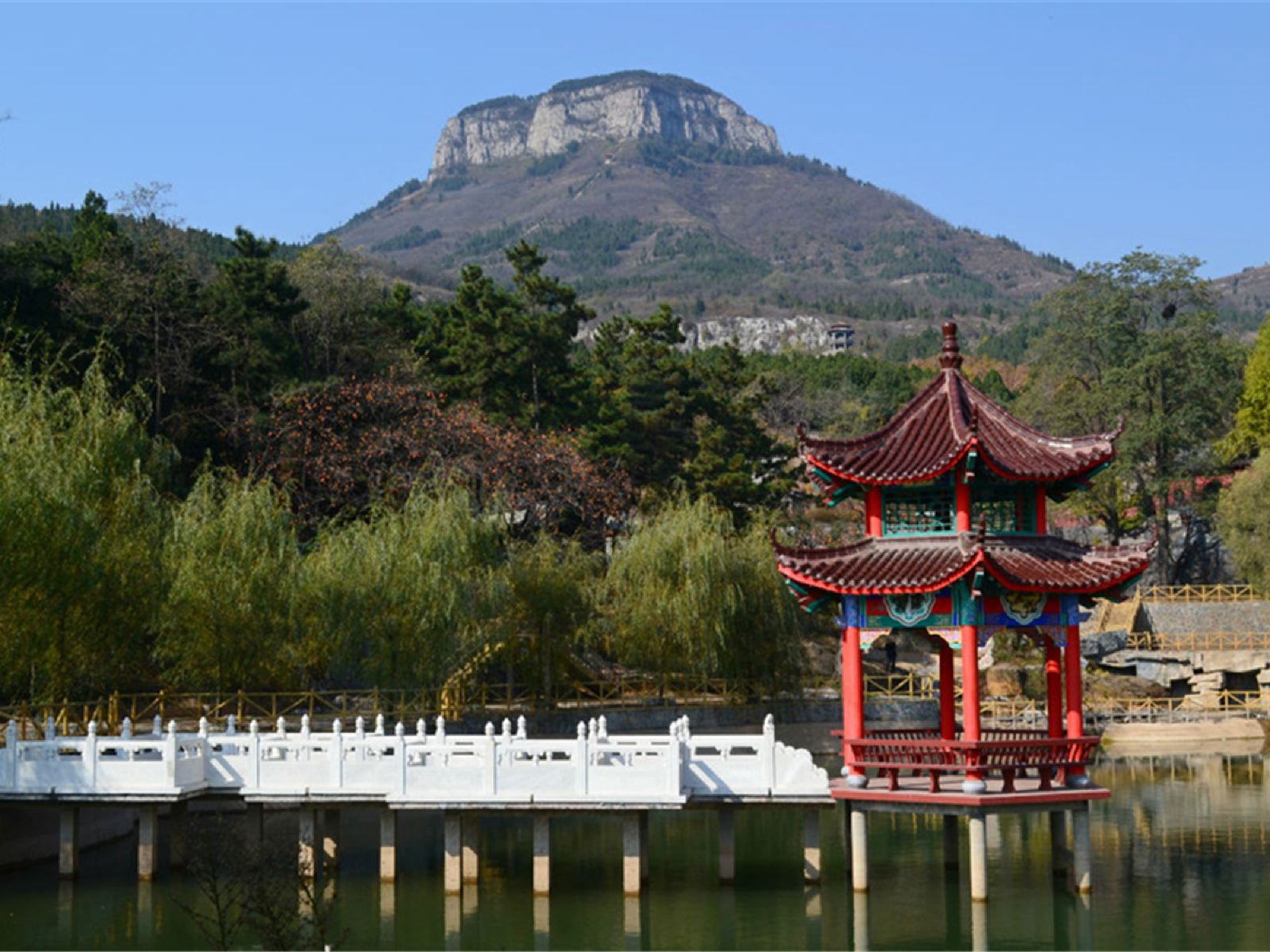 抱犢崮國家森林公園