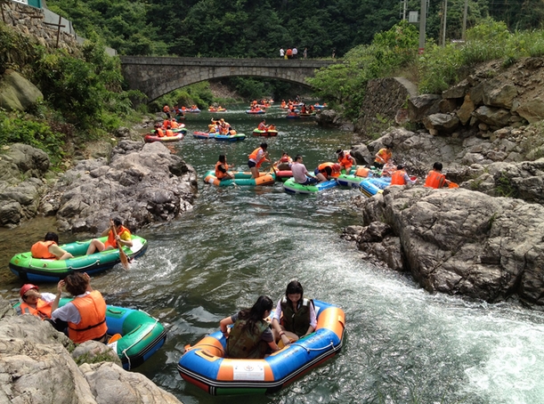 龍王山峽谷漂流