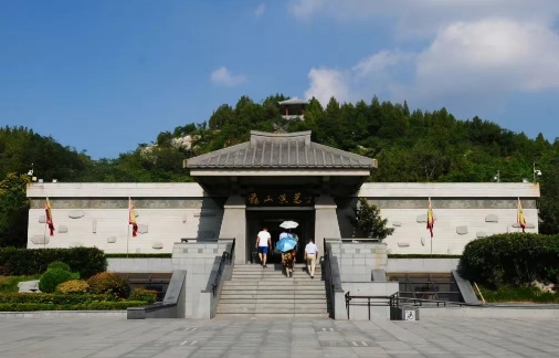 2025龜山漢墓簡(jiǎn)介+門(mén)票價(jià)格+購(gòu)票入口+游覽時(shí)間