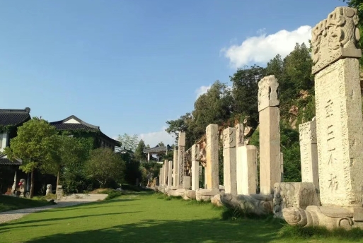 龜山漢墓