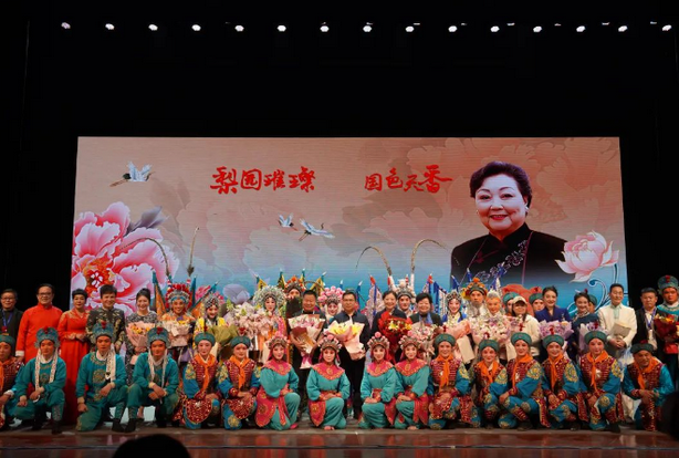 豫劇《馬派戲曲專場(chǎng)》演出新鄉(xiāng)站