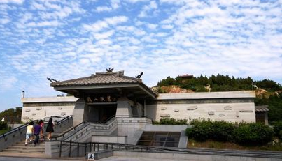 2025龜山漢墓游覽指南+門票收費(fèi)標(biāo)準(zhǔn)+優(yōu)待條件+景區(qū)地址+墓葬概況