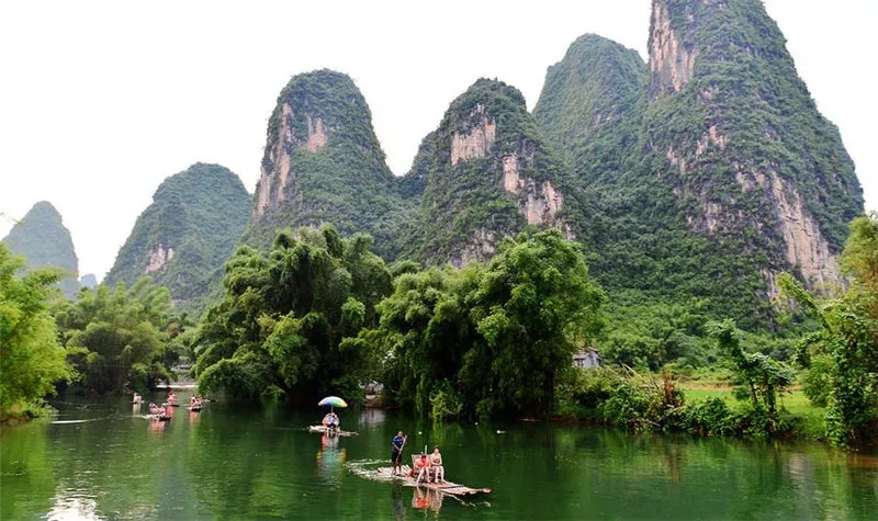 桂林遇龍河漂流