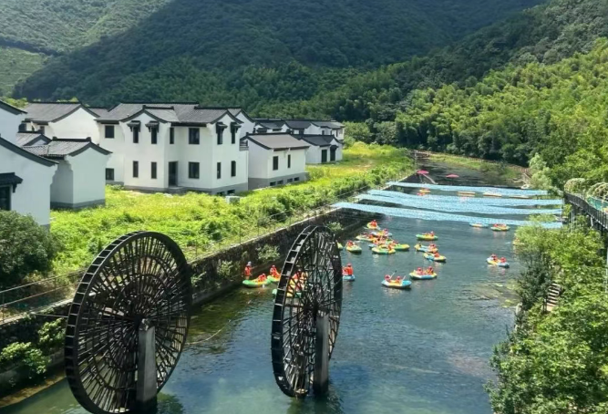 長興龍川峽谷漂流