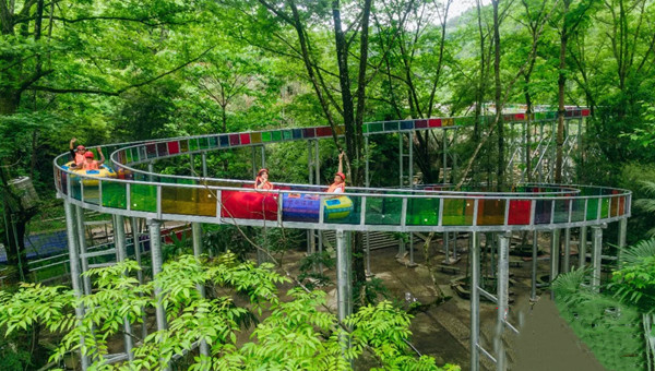 長沙大圍山峽谷漂流