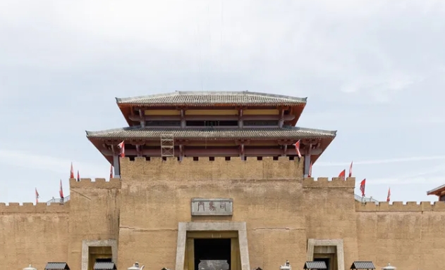2025都勻秦漢影視城門票預(yù)約+優(yōu)待人群+游玩亮點(diǎn)(附游玩時(shí)長)