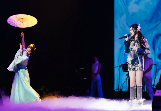 鄧寓君等什么君南京演唱會