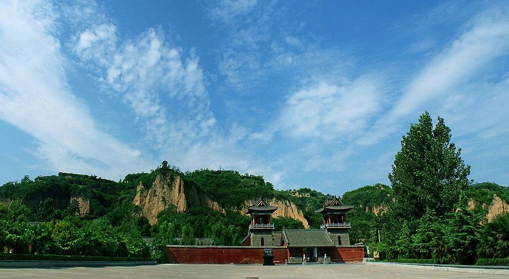 鞏義石窟寺