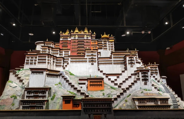青海藏文化博物院