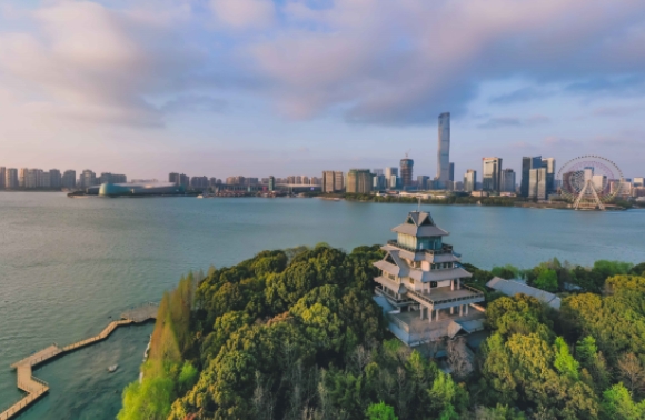 金雞湖游船
