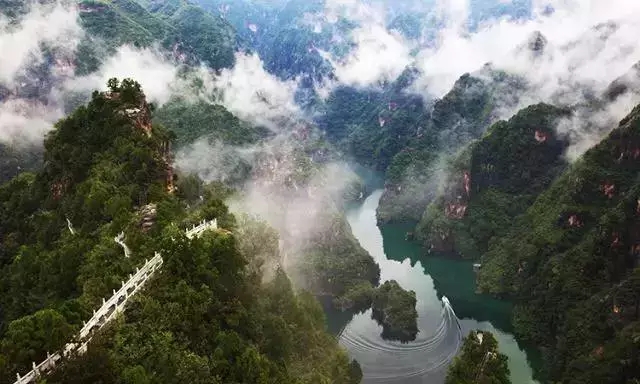 云臺(tái)山峰林峽