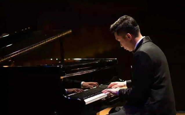 石进北京钢琴音乐会