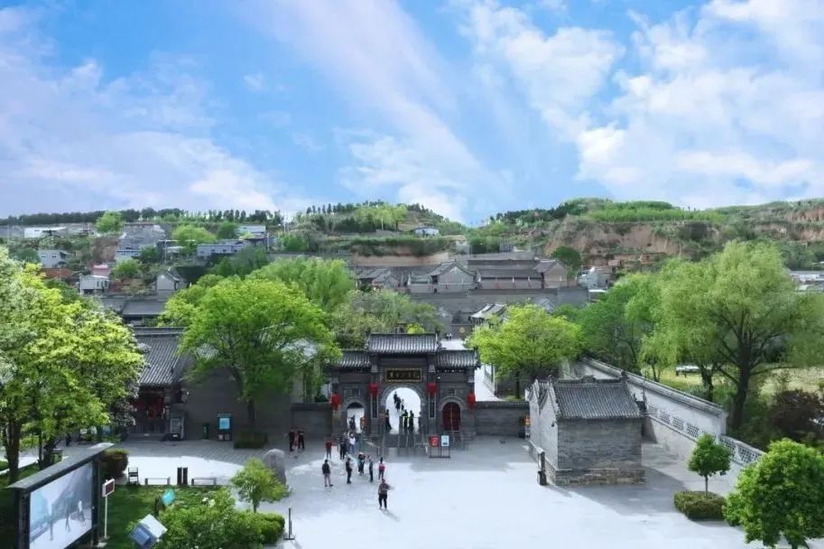 2025鞏義康百萬莊園開放時(shí)間+門票價(jià)格+免票人群+游玩亮點(diǎn)(附在線訂票)