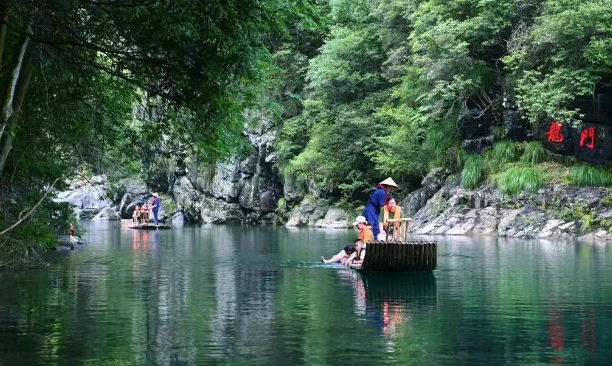 2025石臺(tái)牯牛降路線推薦+游玩亮點(diǎn)+票價(jià)信息+景區(qū)位置
