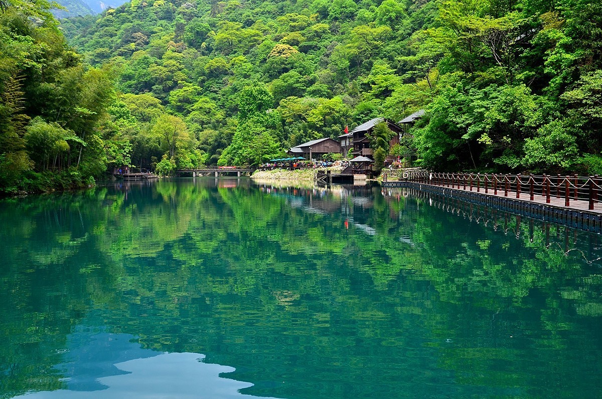 2025石臺(tái)牯牛降門(mén)票預(yù)訂+主要景點(diǎn)+游玩路線+開(kāi)放時(shí)間