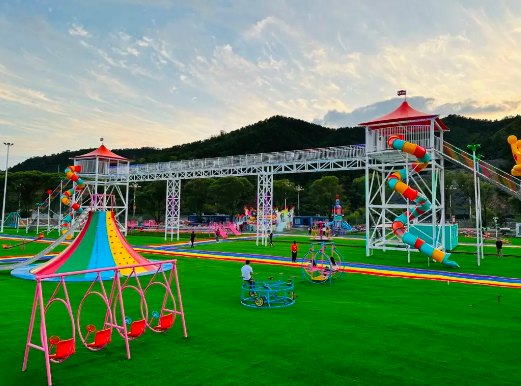 嗨皮小鎮(zhèn)親子樂園