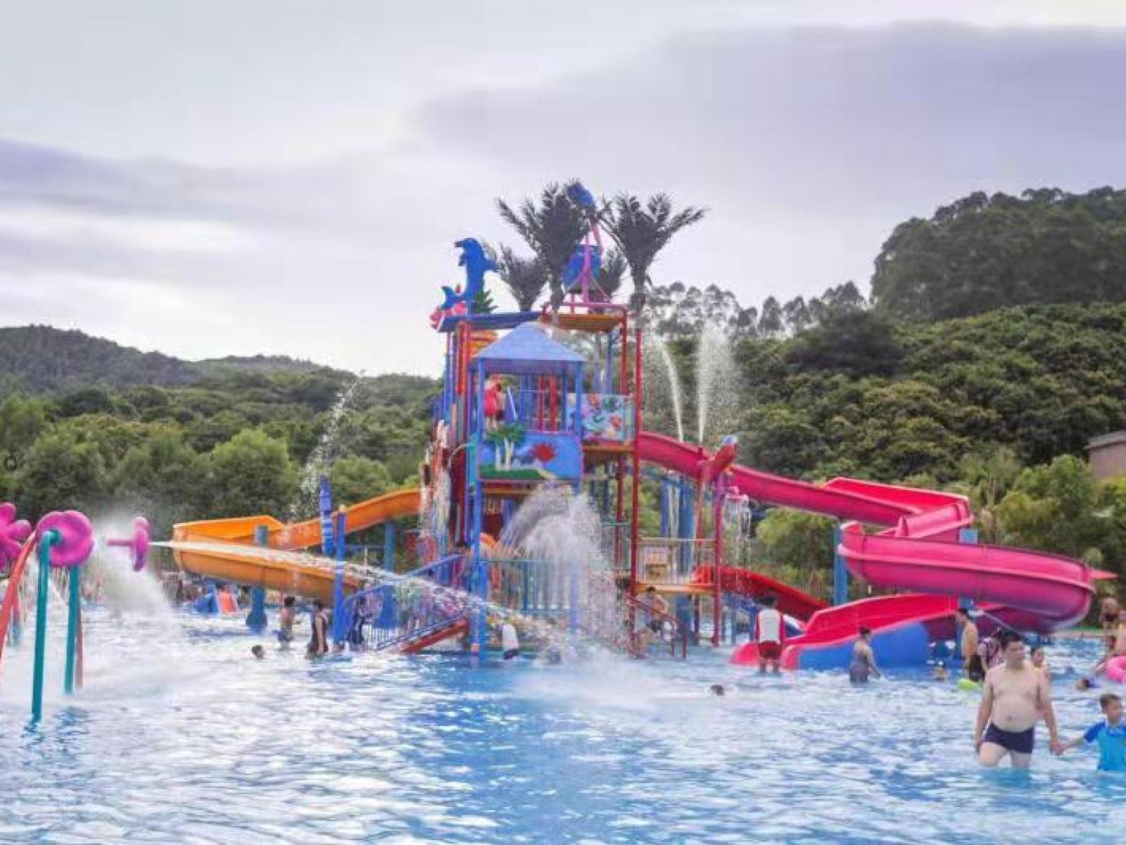博羅蓮湖水上樂園