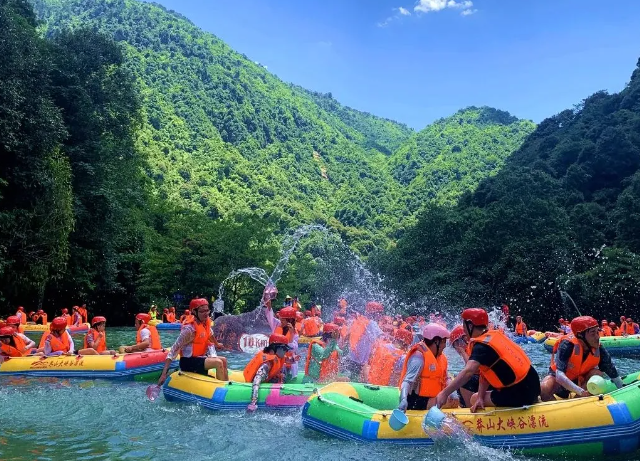 莽山大峽谷漂流