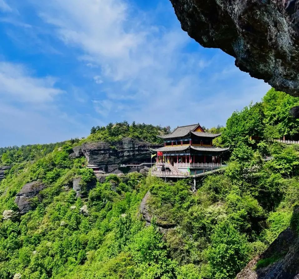 橫店屏巖洞府