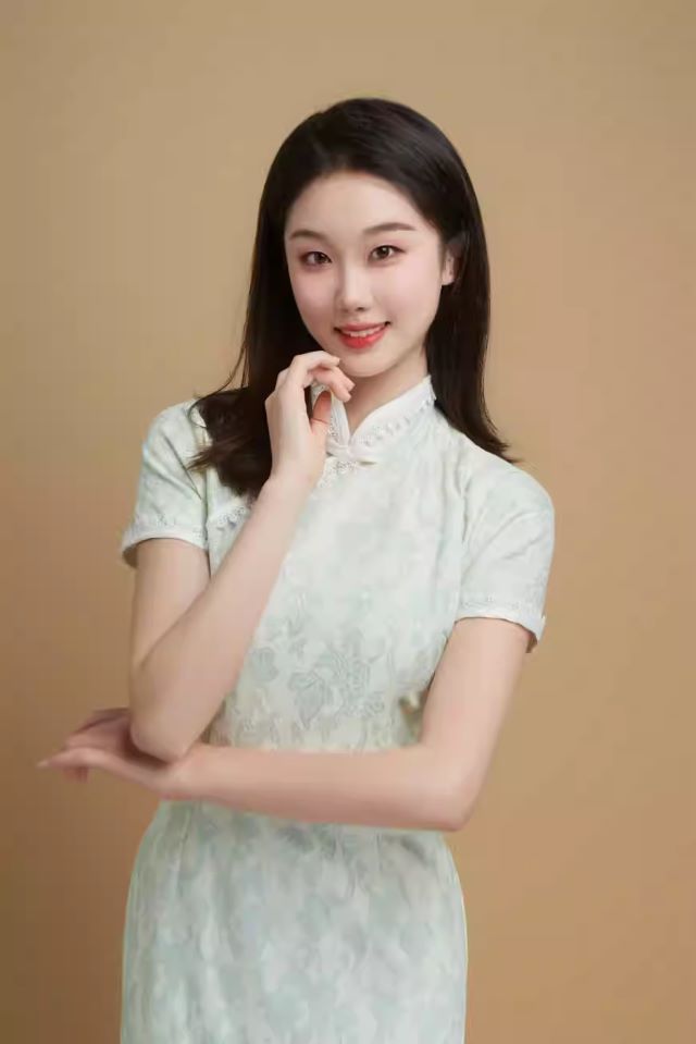 曾渝舒.jpg