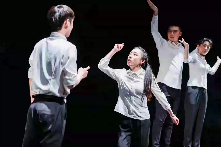 話(huà)劇《江小東和劉小文》天津站