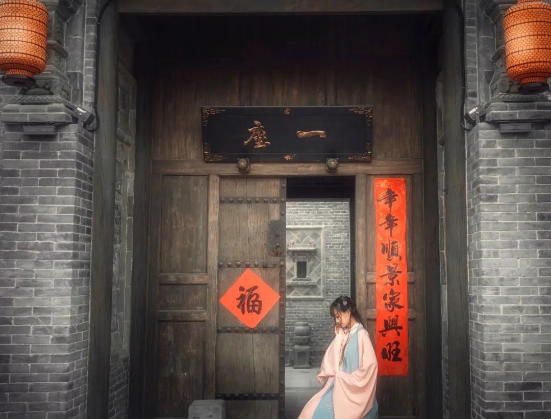 開封宋潮雙龍巷客棧