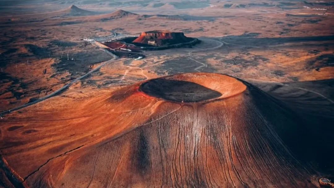 2025烏蘭哈達(dá)火山地質(zhì)公園游玩指南(附亮點介紹+票價收費+導(dǎo)覽圖)