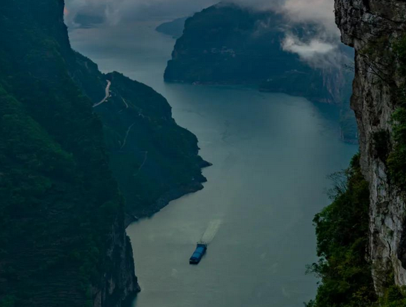 /uploads/image/2025/08/08/b824a1a8d73277d490c52c14876386f4.png