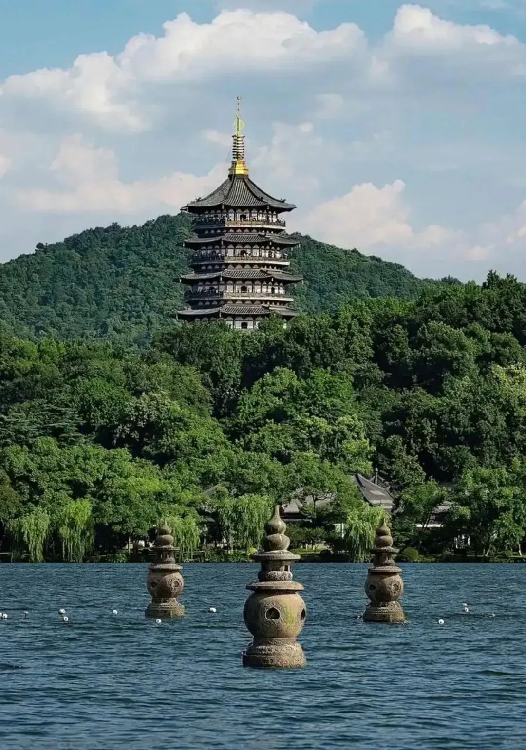 杭州三潭印月