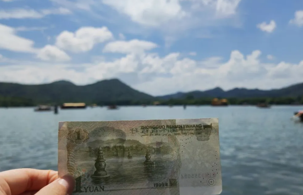 杭州三潭印月
