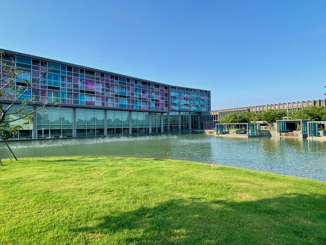 鄢陵建業(yè)花滿地溫泉酒店