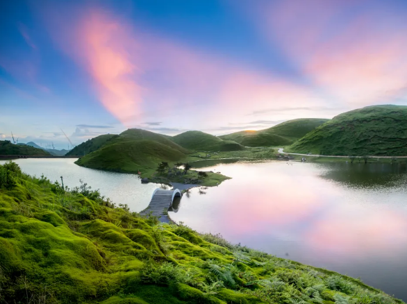 仰天湖大草原風景區(qū)