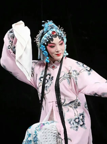 京劇《傳統(tǒng)經(jīng)典折子戲?qū)?二)》鄭州站