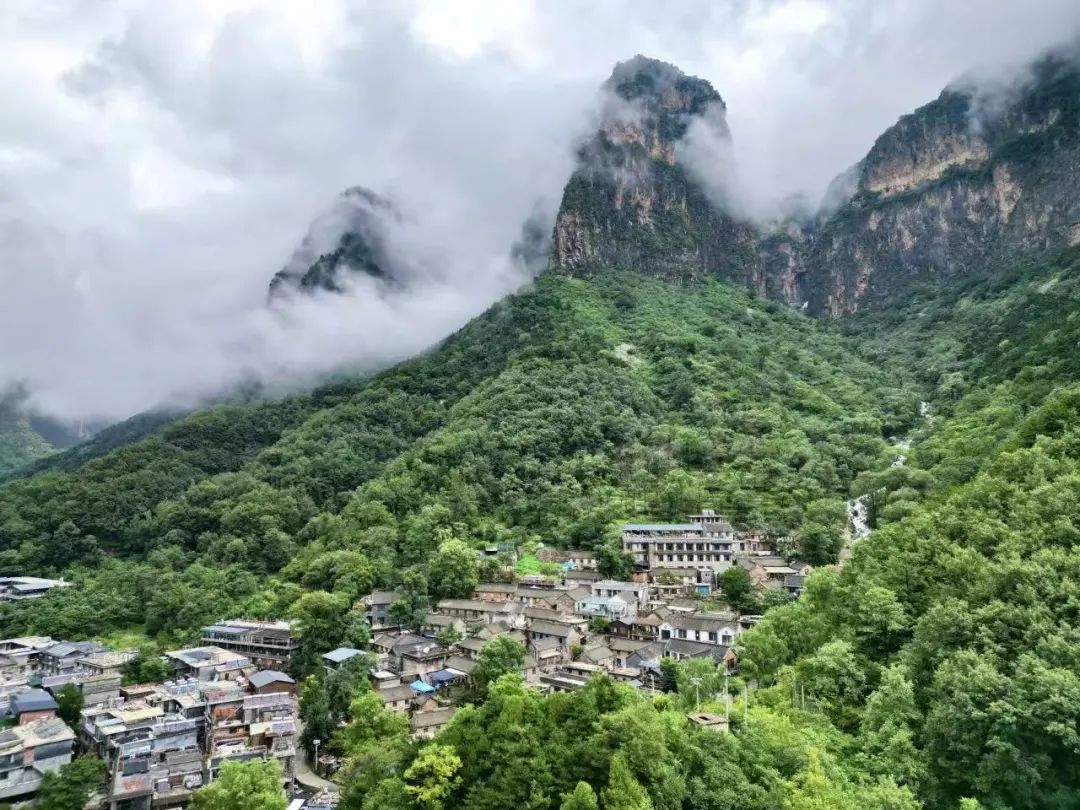 新鄉(xiāng)萬仙山