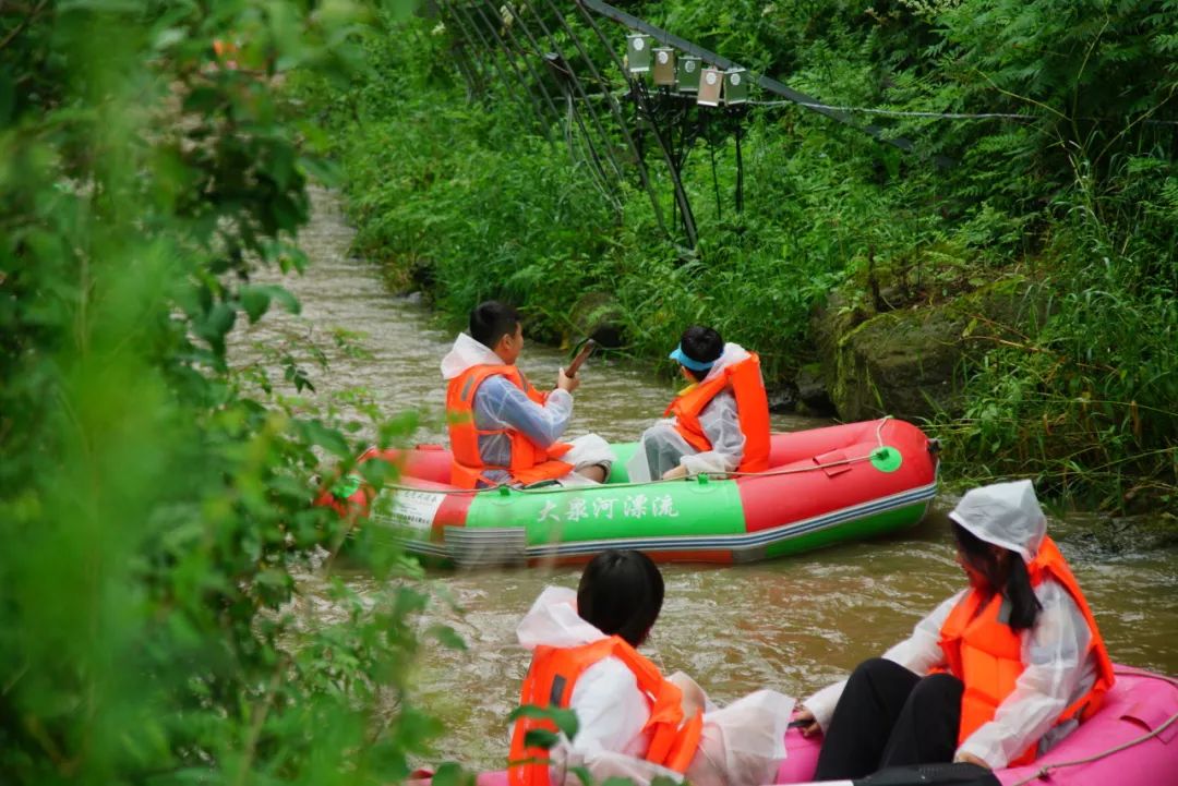長白山大泉河漂流