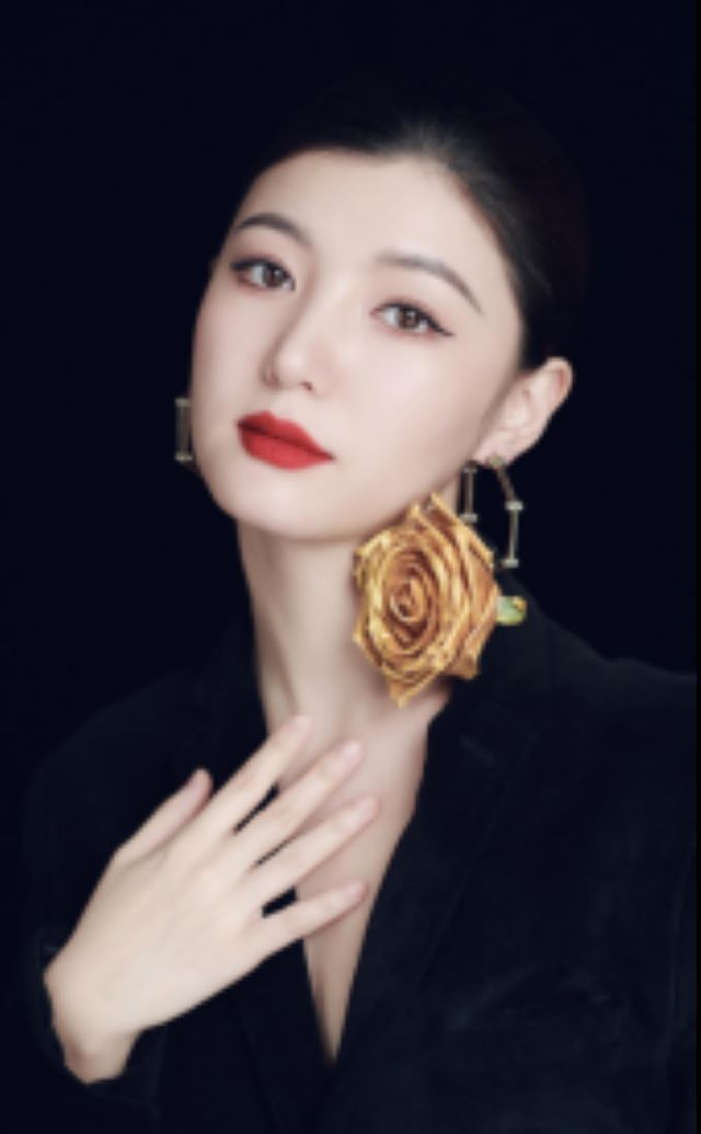 谷麗莎.jpg