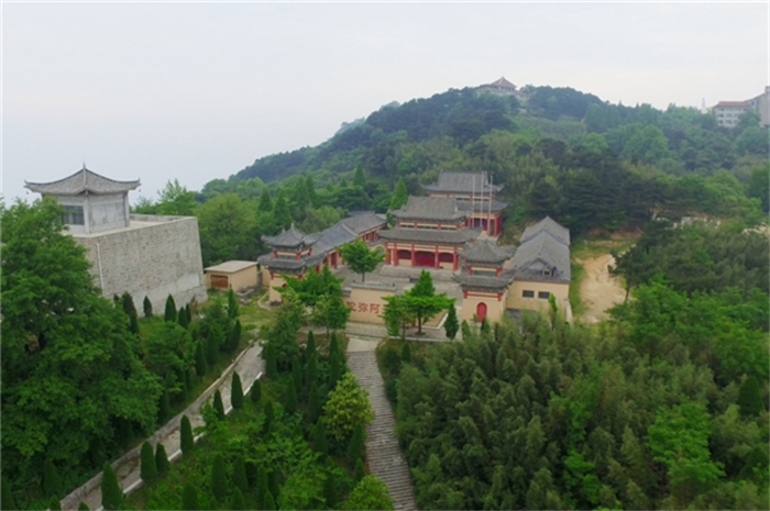 信陽(yáng)雞公山門(mén)票