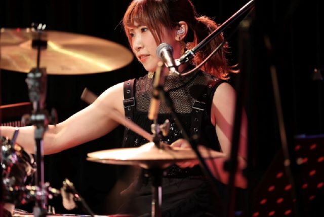 川上真裕美.jpg