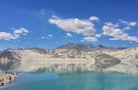 新疆白沙湖景區(qū)