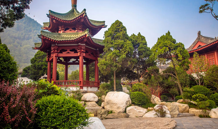 2025西安華清宮參觀指南(附主要景點(diǎn)+營(yíng)業(yè)時(shí)間+門票政策)