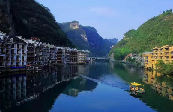 2025鎮(zhèn)遠(yuǎn)古城水上游票價(jià)及收費(fèi)標(biāo)準(zhǔn)一覽(附免票政策+購票入口+開船時(shí)間)