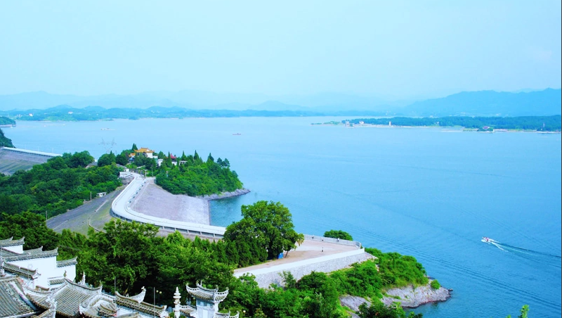 六安萬(wàn)佛湖風(fēng)景區(qū)