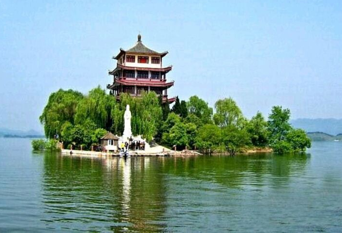 六安萬(wàn)佛湖風(fēng)景區(qū)