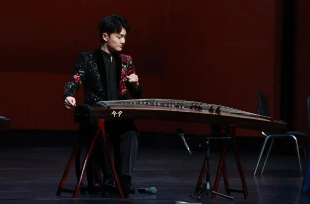 劉樂古箏專場(chǎng)音樂會(huì)青島站