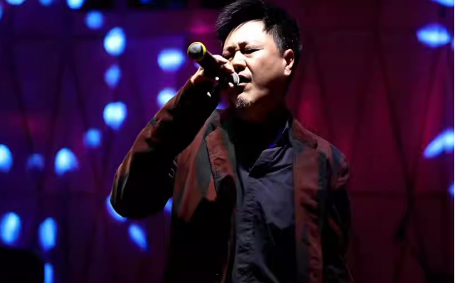 高明骏天津演唱会