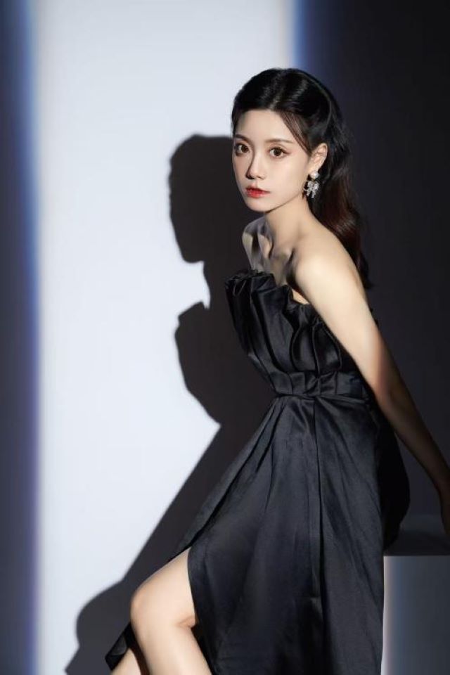 李依璐.jpg