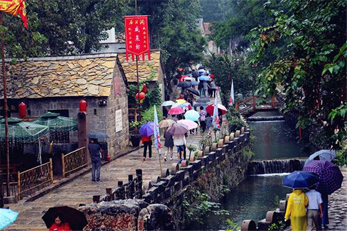 临沂压油沟风景区