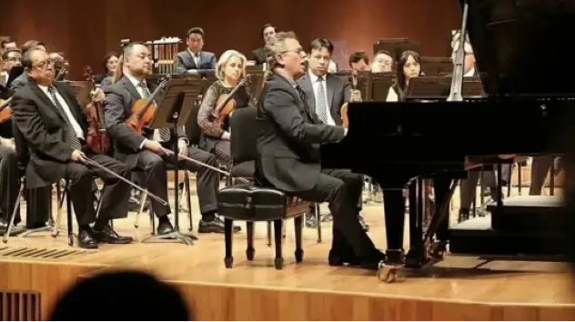 法国钢琴大师帕斯卡尔加莱广元音乐会