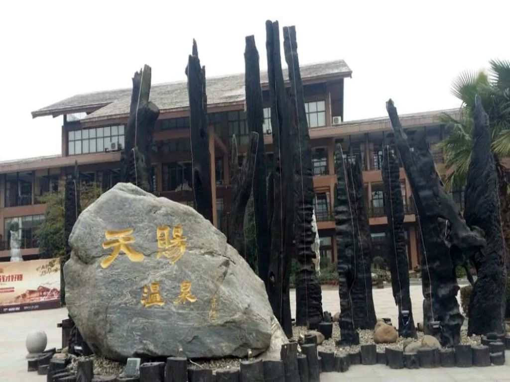 /uploads/image/2025/10/17/366ef61574cbb55dd020c4423311407e.jpg /uploads/image/2025/10/17/366ef61574cbb55dd020c4423311407e.jpg